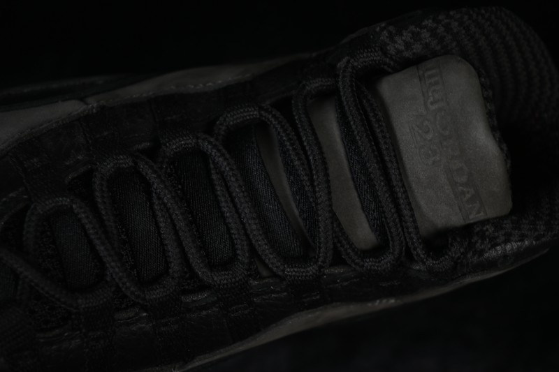 Nike Air Jordan 10 Retro Shadow Basketball Shoes with Premium Leather Upper - HJ6779-001