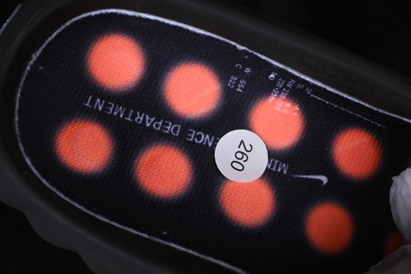 Nike Mind 001 Neuroscience Foot Massage Slippers with 22 Pressure-Point Nodes - HQ4307-001