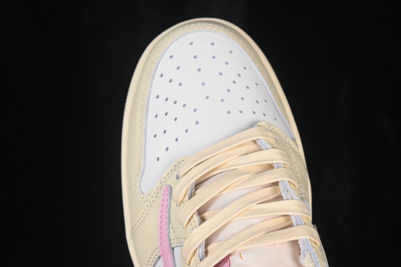 Nike Travis Scott x Air Jordan 1 Low OG Retro Basketball Shoes with Reverse Swoosh Design - IQ7604-100