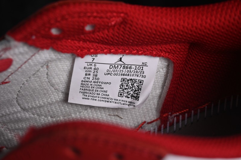 ZG Edition Travis Scott x Air Jordan 1 Low OG AJ1 Low-Top Sneakers with Reverse Swoosh and Full-Grain Leather - DM7866-101