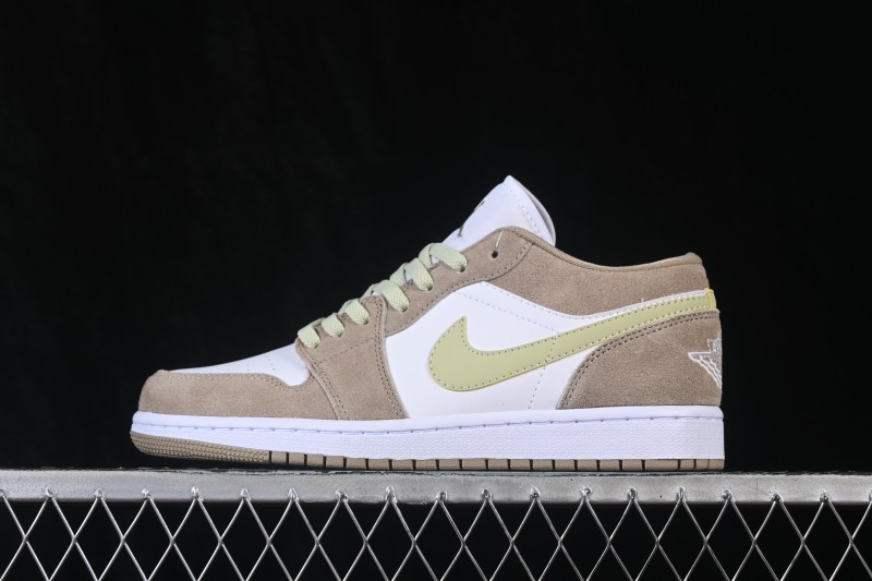 Nike Air Jordan 1 Low Retro Basketball Shoes with Classic Color Blocking - DC0774-204