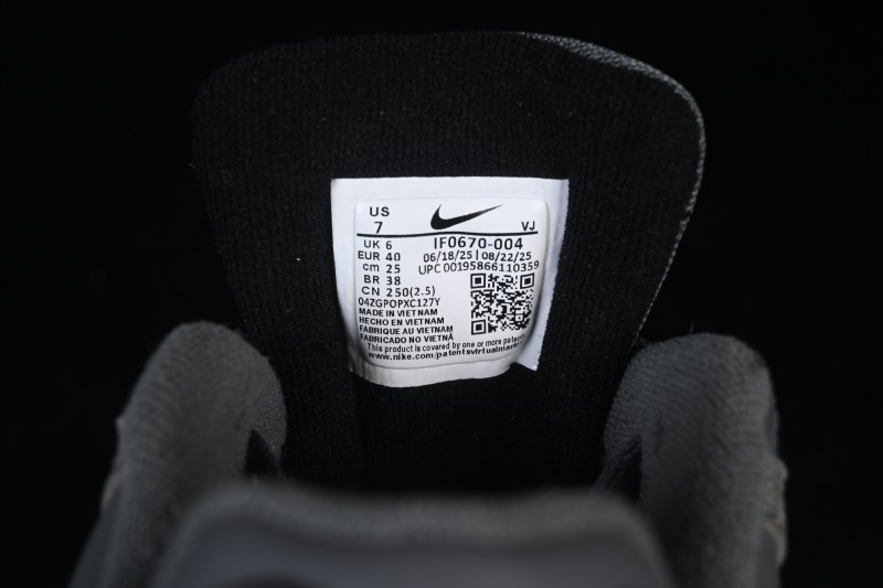 Nike Air Max 90 Retro Running Shoes with Visible Air-Sole Cushion - IF0670-004