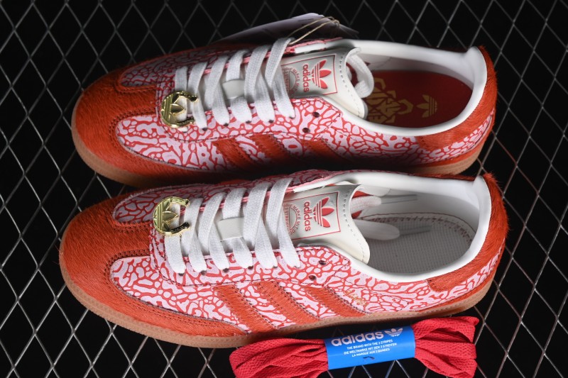 Adidas Samba OG Classic Skateboarding Shoes with Suede Upper - JR8743