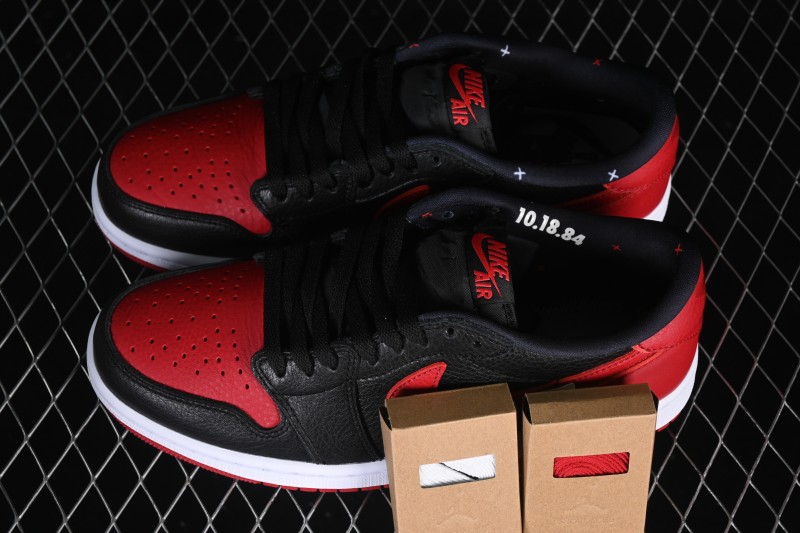 Nike Air Jordan 1 Low Retro Basketball Shoes with Classic Colorway - IW6276-001