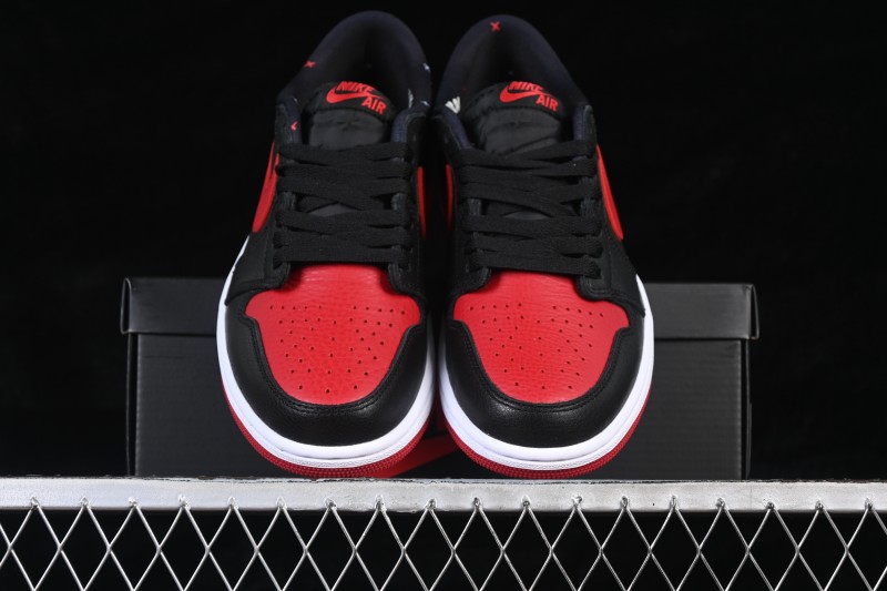 Nike Air Jordan 1 Low Retro Basketball Shoes with Classic Colorway - IW6276-001