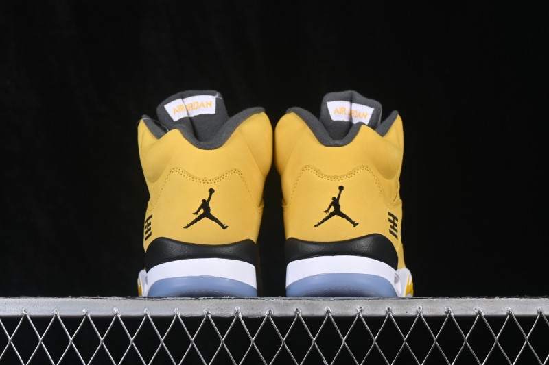 Nike Air Jordan 5 Retro Tokyo Limited Edition Basketball Shoes with Premium Leather Upper - IO3372-700