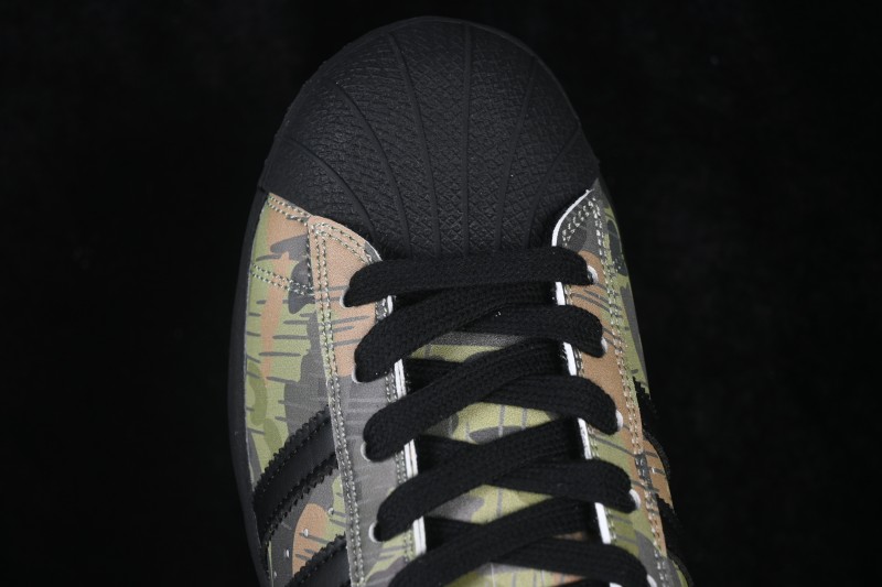 Adidas Originals Superstar II Retro Sneakers with Classic Shell Toe - KI5141