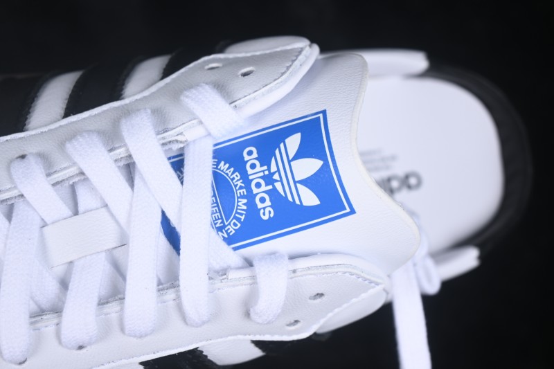 Adidas Samba OG Casual Half-Slip-On Shoes with Retro Design - LB3814