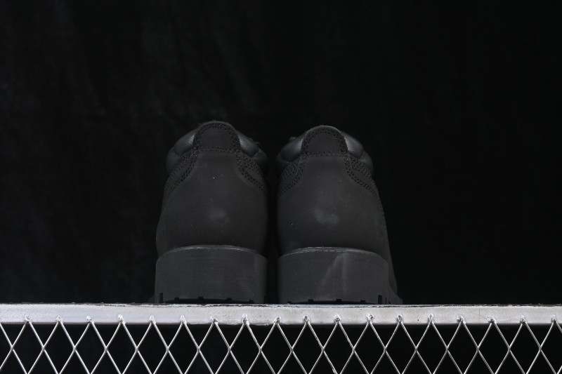 Timberland Classic Low-Top Black Waterproof Leather Shoes - 073537