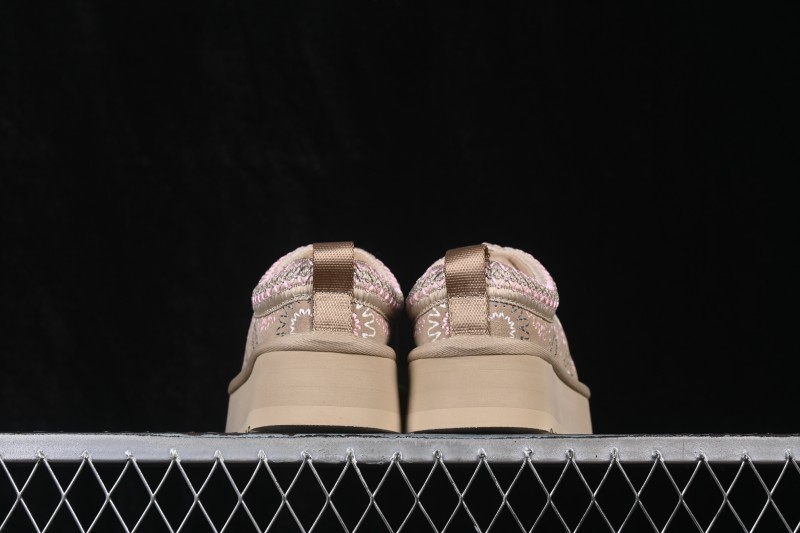 UGG Tazz Sun Stitch Classic Platform Snow Boots - 1178193 MDSD