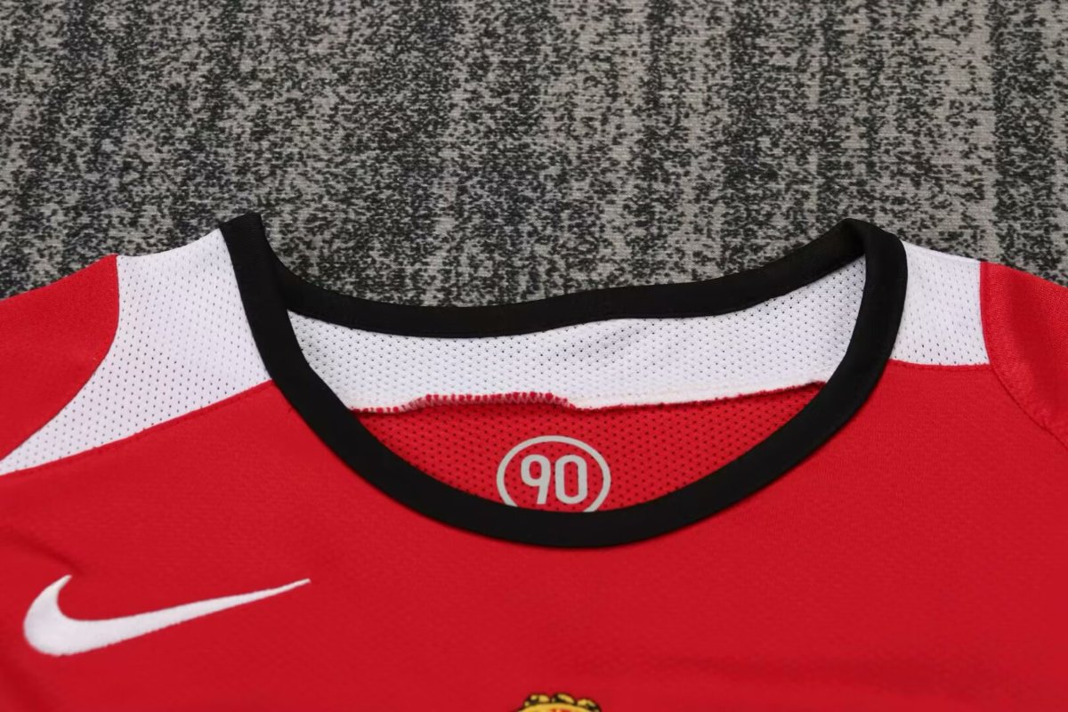 Retro Kids 04/06 Manchester United Home Jersey