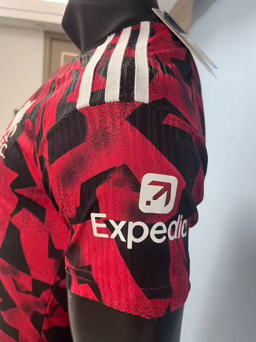Player Version 26/27 Liverpool Red & Black Geometric Pattern Pre-Match Training Jersey