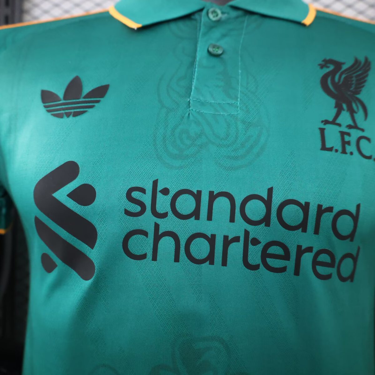 Player Version 26/27 Liverpool Green with Gold Trim Casual Retro Jersey